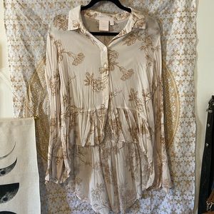 Lauren Conrad off white and beige large blouse
